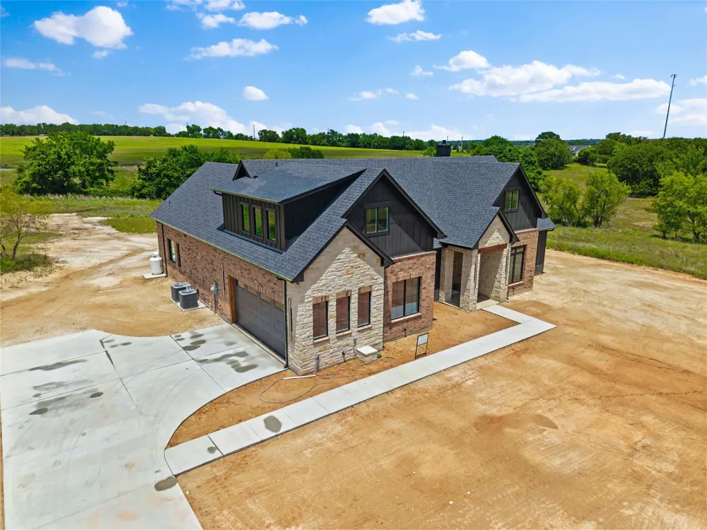 210 Kilkenny Road Poolville, TX 76487