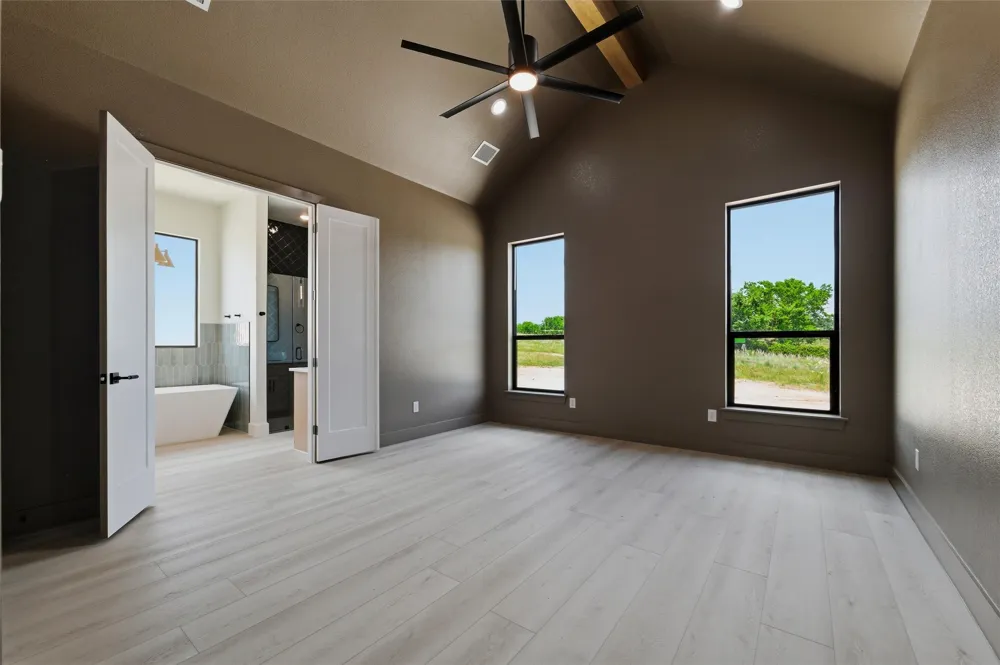 210 Kilkenny Road Poolville, TX 76487