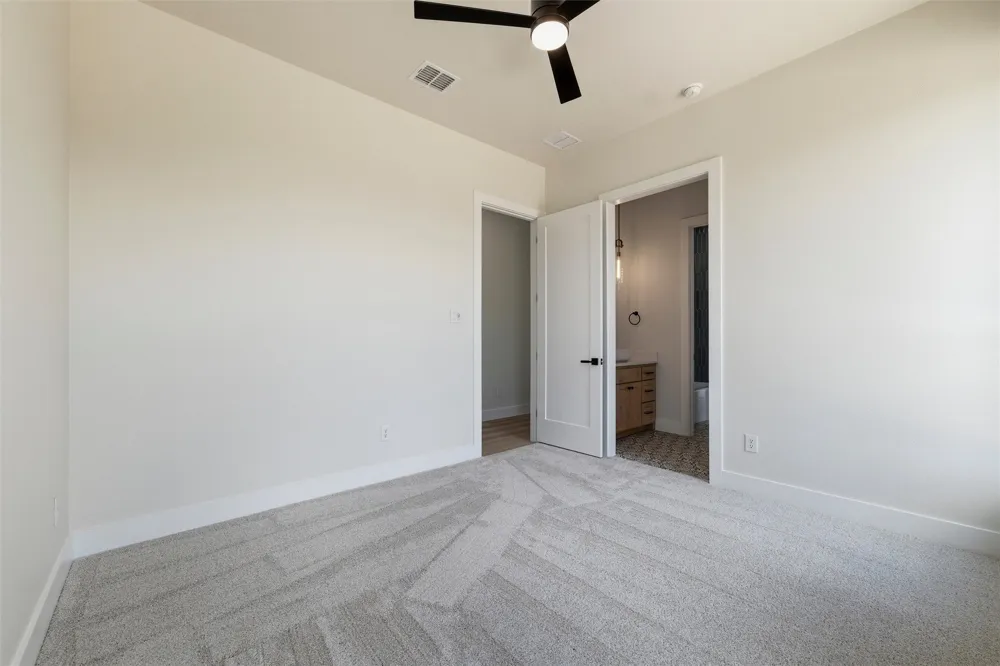 210 Kilkenny Road Poolville, TX 76487