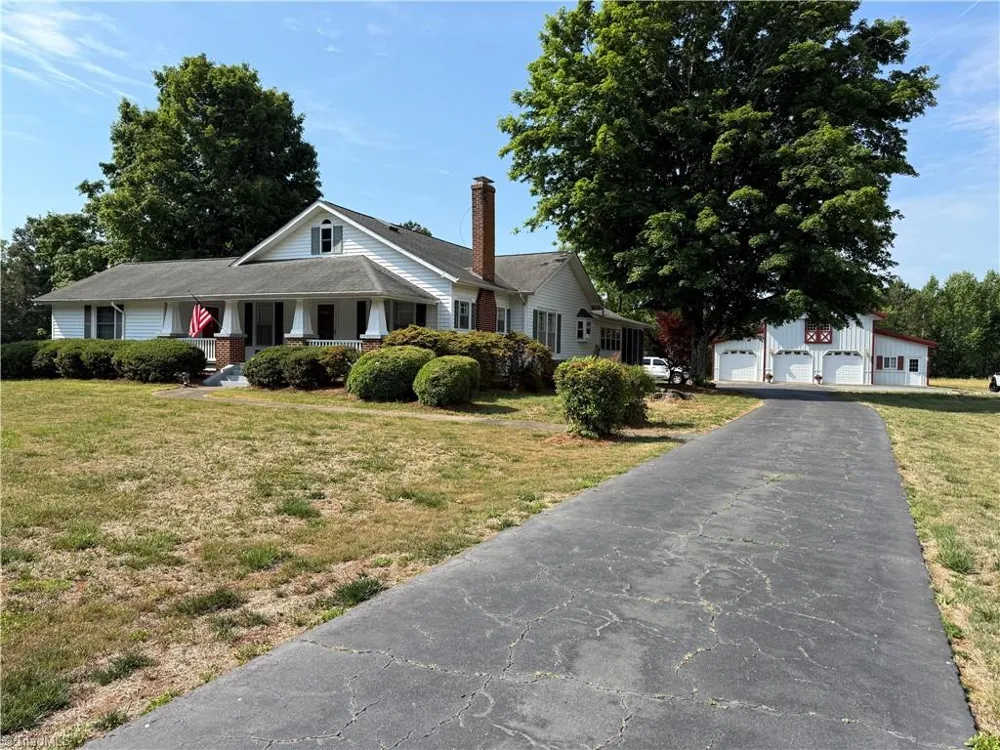 2809 Flint Hill Road