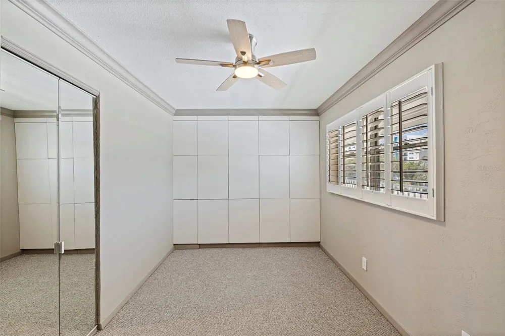 3717 46TH AVENUE S #11 St Petersburg, FL 33711