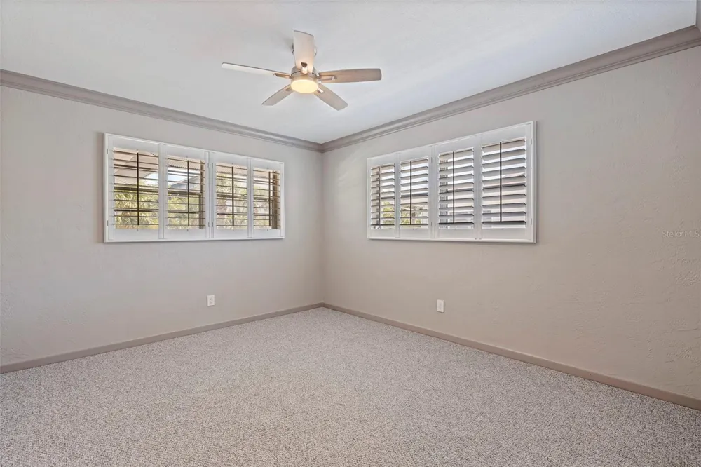 3717 46TH AVENUE S #11 St Petersburg, FL 33711