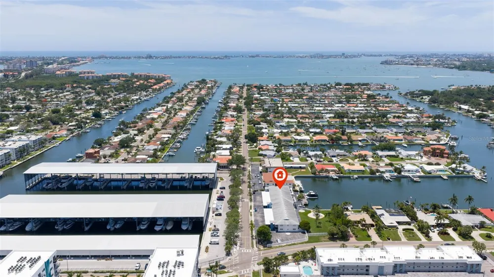 3717 46TH AVENUE S #11 St Petersburg, FL 33711