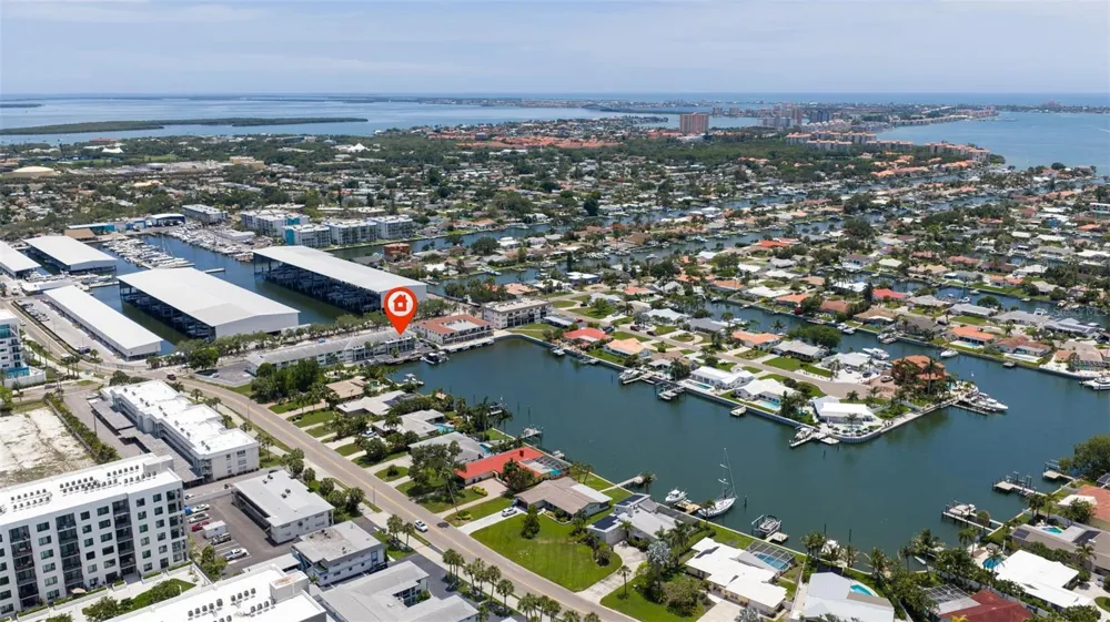 3717 46TH AVENUE S #11 St Petersburg, FL 33711