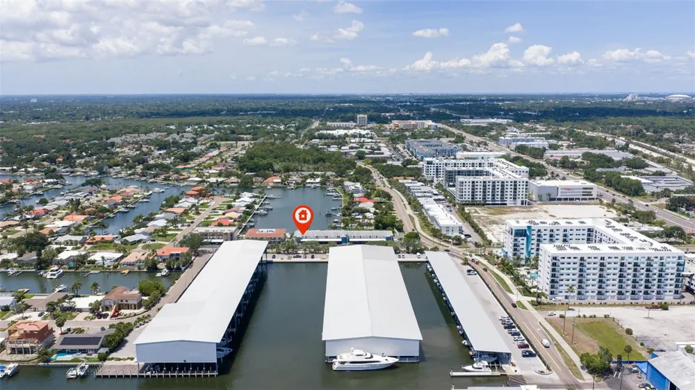 3717 46TH AVENUE S #11 St Petersburg, FL 33711