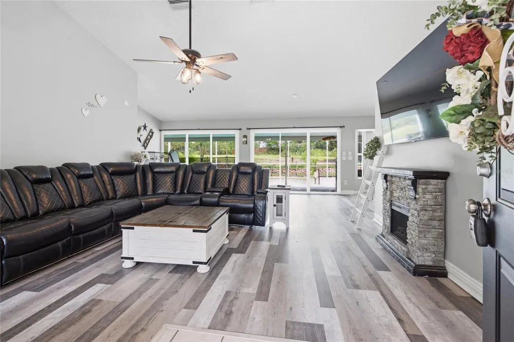 4353 W PINE RIDGE BOULEVARD Beverly Hills, FL 34465