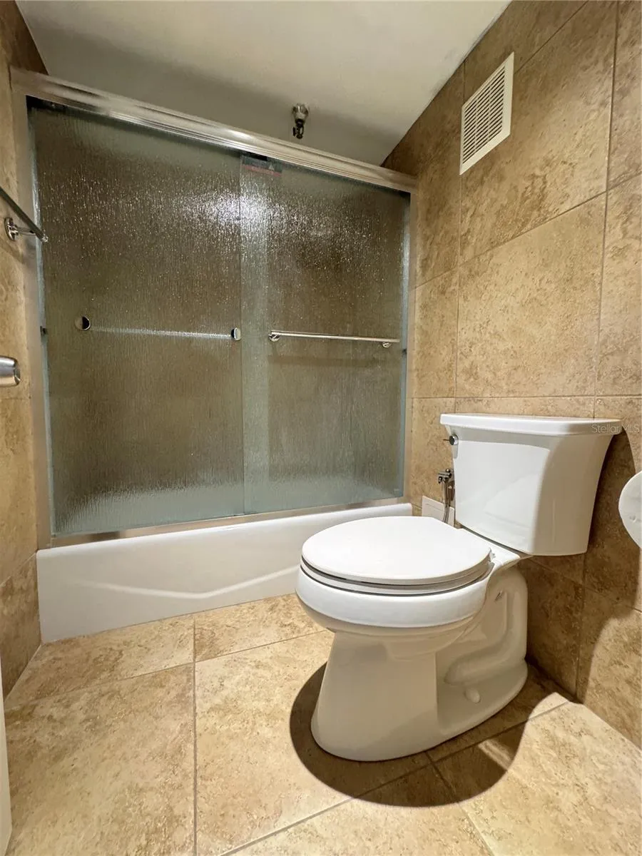400 E COLONIAL DRIVE #108 Orlando, FL 32803