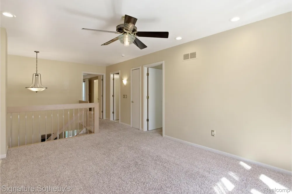 24122 Bingham Pointe Drive #24 Bingham Farms Village, MI 48025