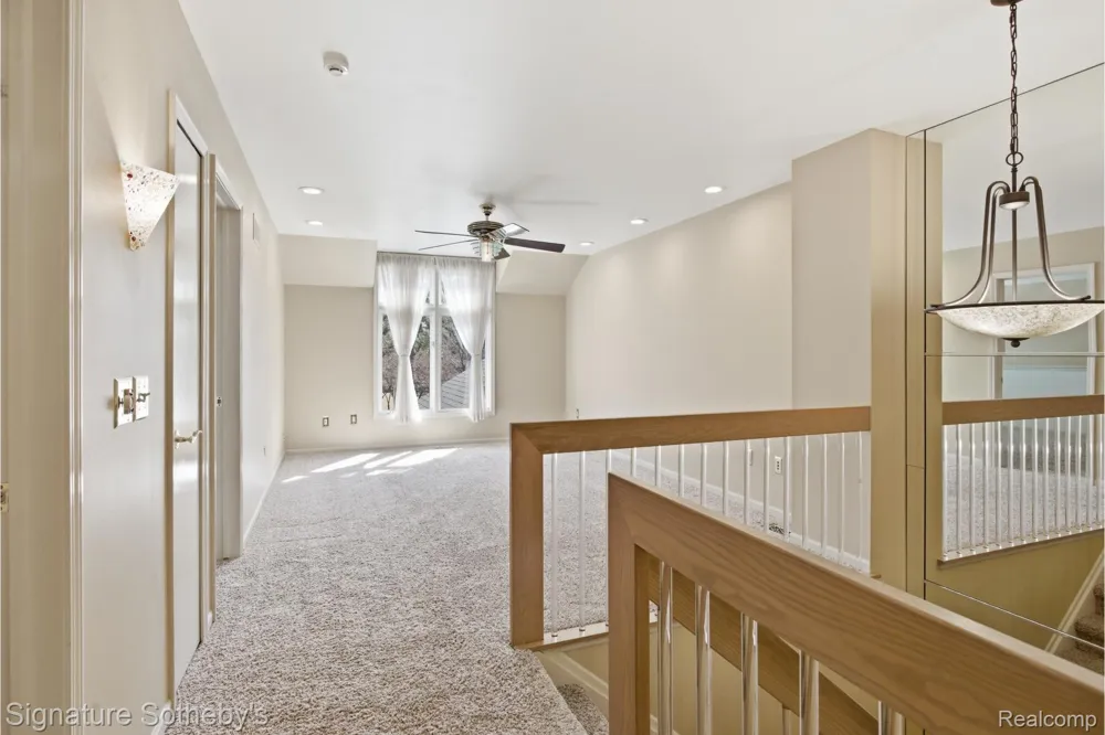 24122 Bingham Pointe Drive #24 Bingham Farms Village, MI 48025