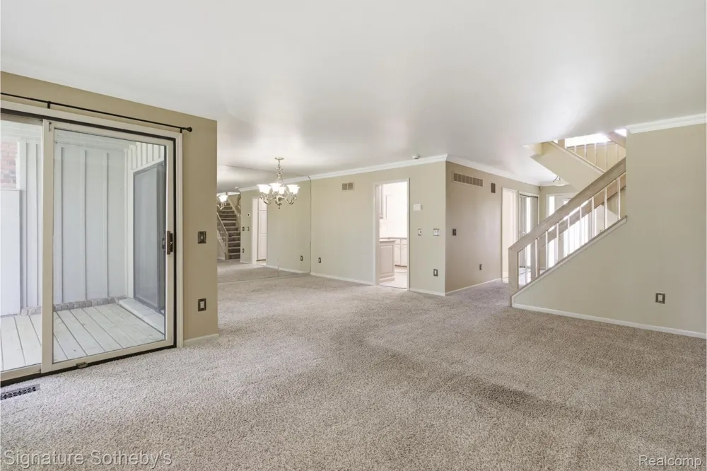 24122 Bingham Pointe Drive #24 Bingham Farms Village, MI 48025