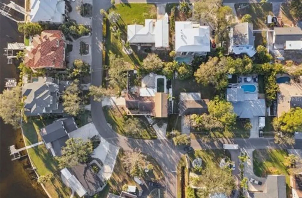 100 AUGUSTA AVENUE Palm Harbor, FL 34683