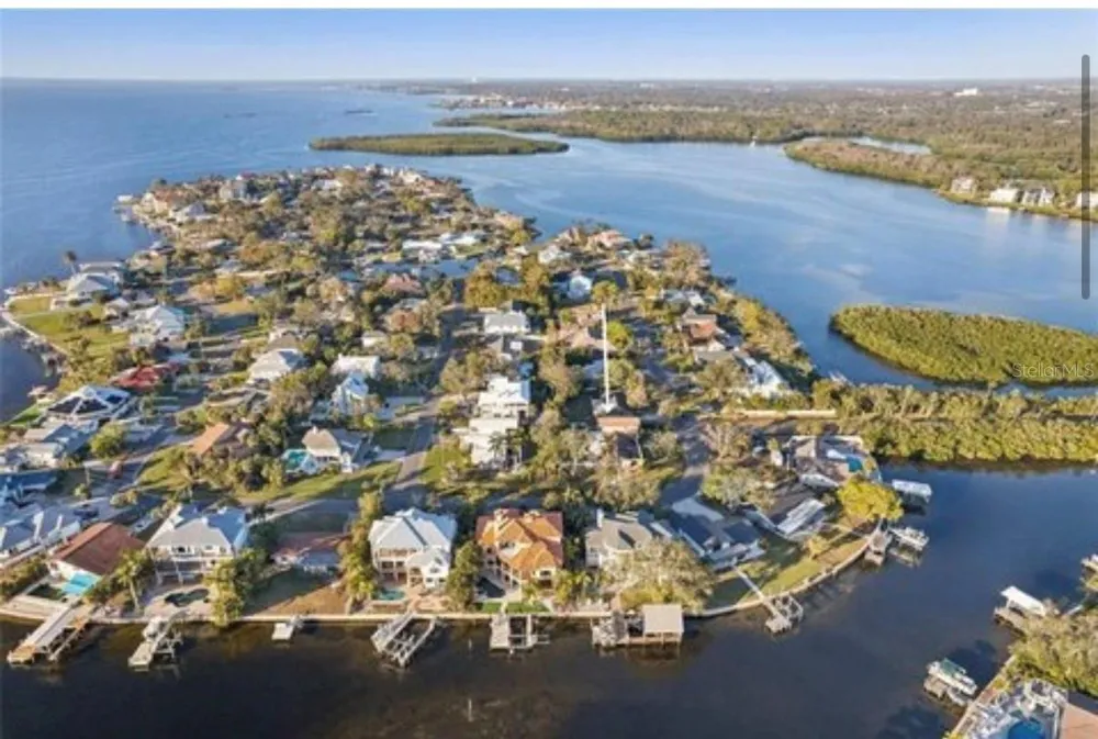 100 AUGUSTA AVENUE Palm Harbor, FL 34683
