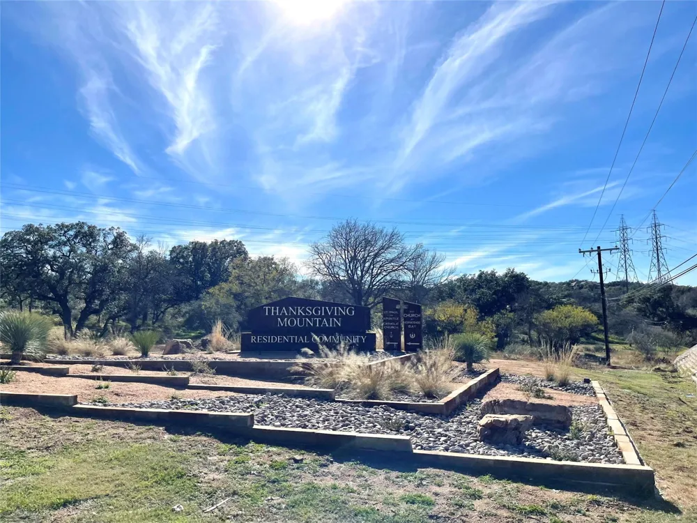 41118 Hi Ridge Road Horseshoe Bay, TX 78657