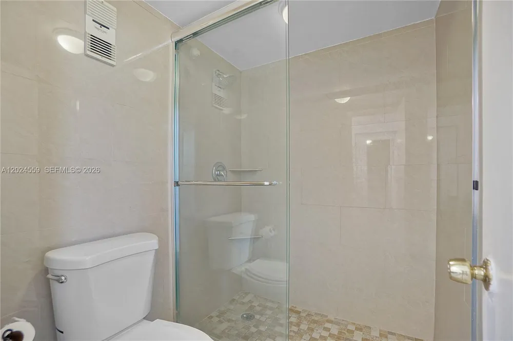 9273 Collins Ave #309 Surfside, FL 33154