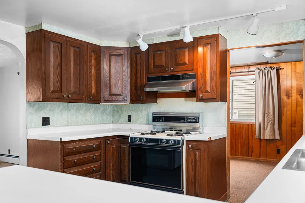 2631 Sparling Road Paradise Township, MI 49649
