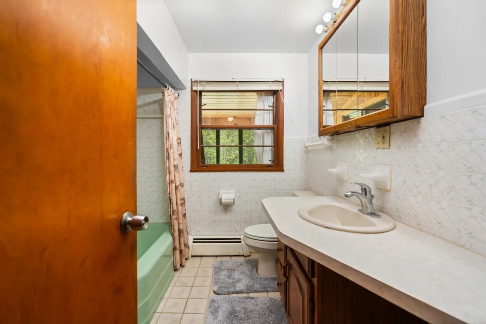 2631 Sparling Road Paradise Township, MI 49649