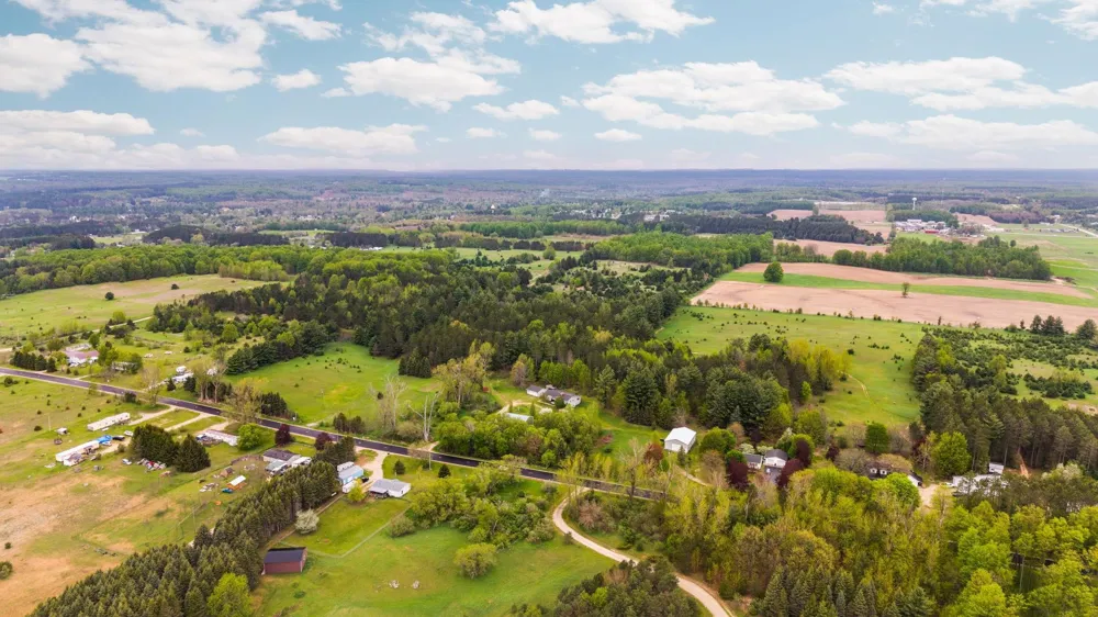 2631 Sparling Road Paradise Township, MI 49649