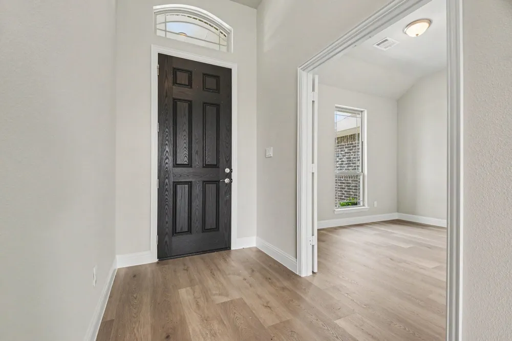 736 Candace Drive DeSoto, TX 75115
