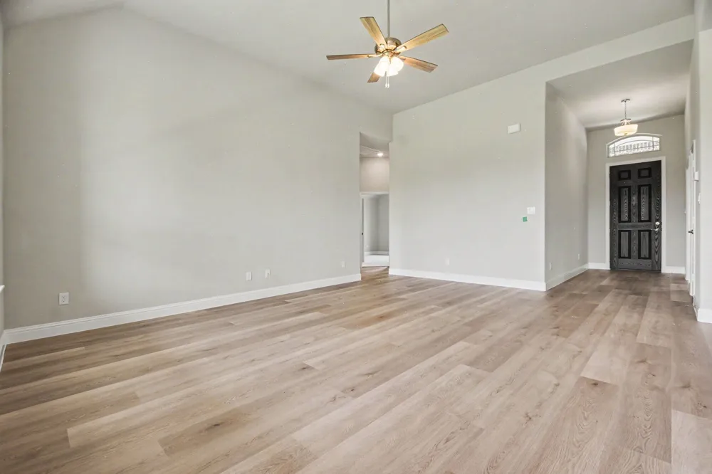 736 Candace Drive DeSoto, TX 75115