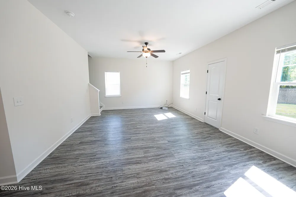 618 Osprey Landing Drive Holly Ridge, NC 28445