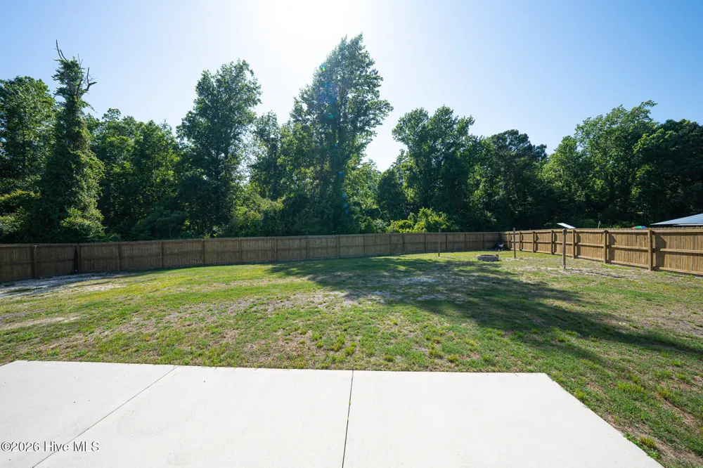 618 Osprey Landing Drive Holly Ridge, NC 28445