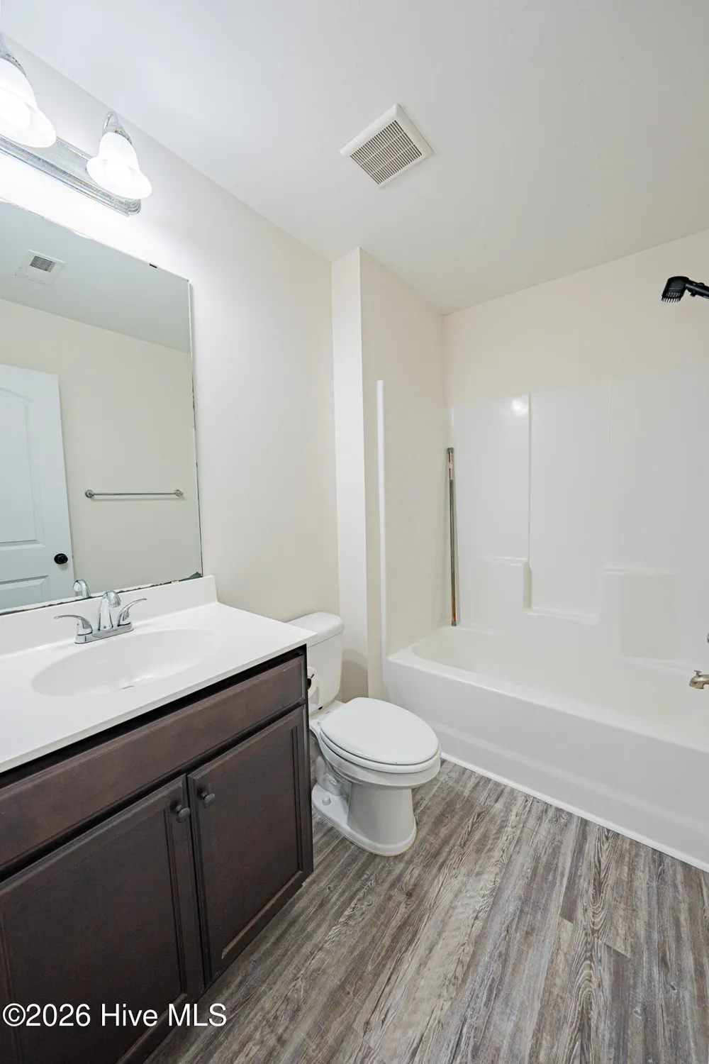 618 Osprey Landing Drive Holly Ridge, NC 28445