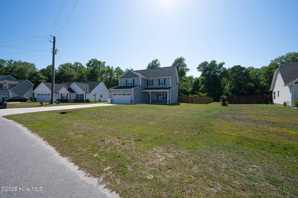 618 Osprey Landing Drive Holly Ridge, NC 28445