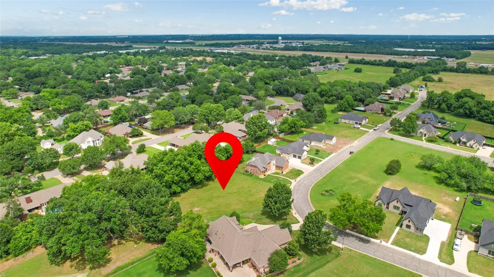 2001 Bois D Arc Street Bonham, TX 75418