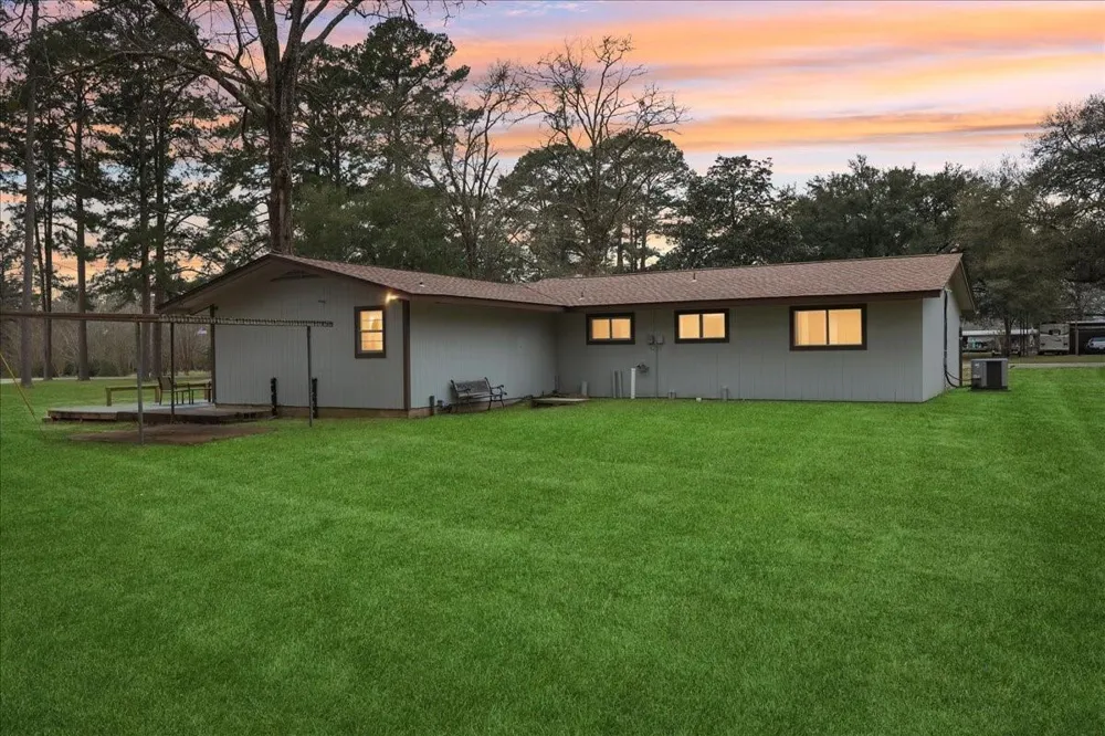 262 County Road 165 Jasper, TX 75951