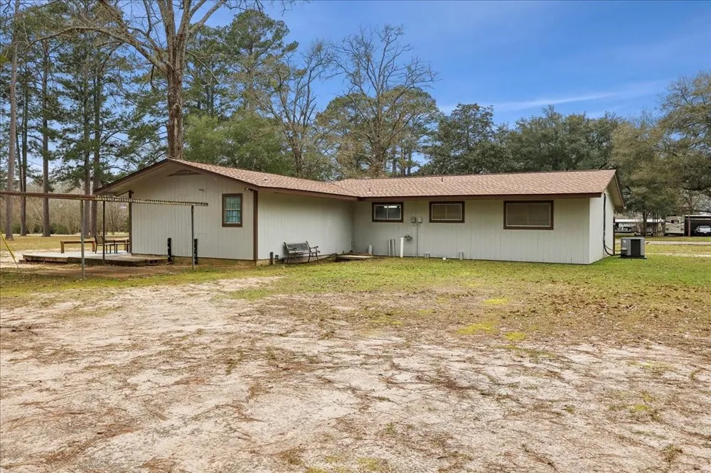 262 County Road 165 Jasper, TX 75951