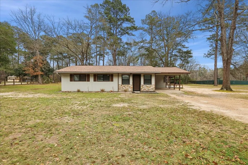 262 County Road 165 Jasper, TX 75951