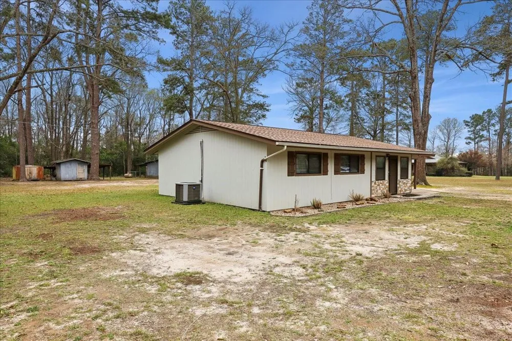 262 County Road 165 Jasper, TX 75951