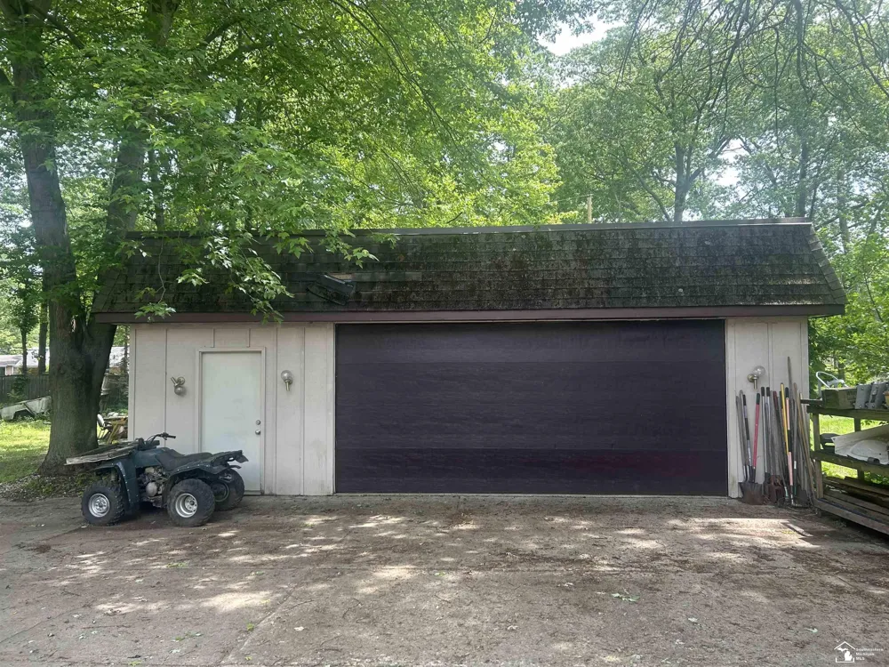 1372 Laurelhurst Drive Bedford Township, MI 48182
