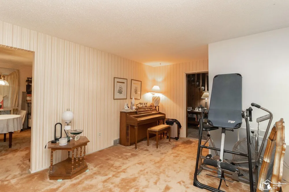 1372 Laurelhurst Drive Bedford Township, MI 48182