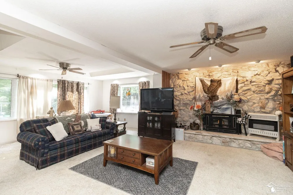 1372 Laurelhurst Drive Bedford Township, MI 48182