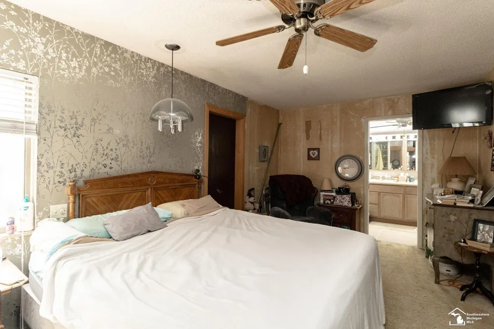 1372 Laurelhurst Drive Bedford Township, MI 48182