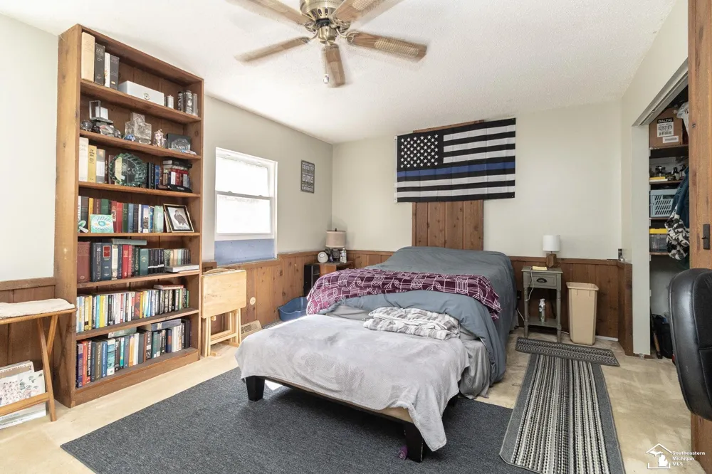1372 Laurelhurst Drive Bedford Township, MI 48182