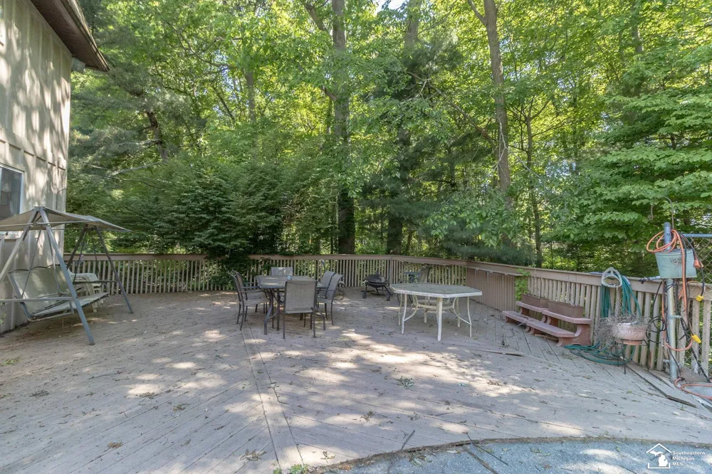 1372 Laurelhurst Drive Bedford Township, MI 48182