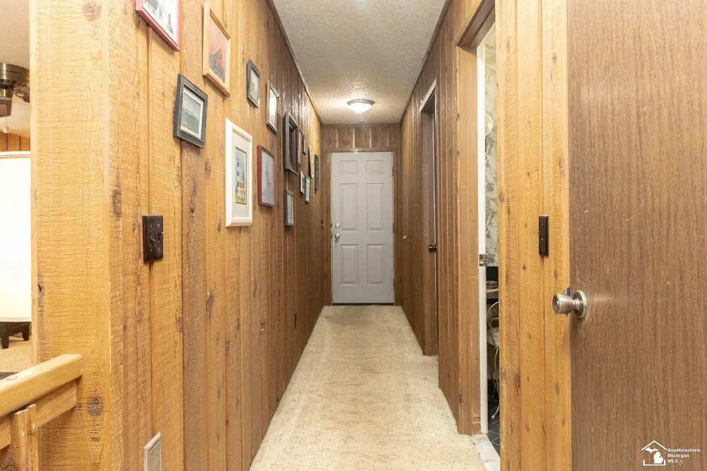 1372 Laurelhurst Drive Bedford Township, MI 48182