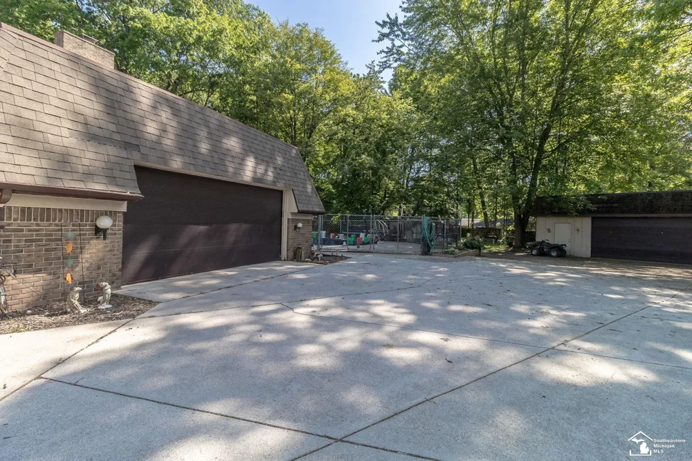 1372 Laurelhurst Drive Bedford Township, MI 48182