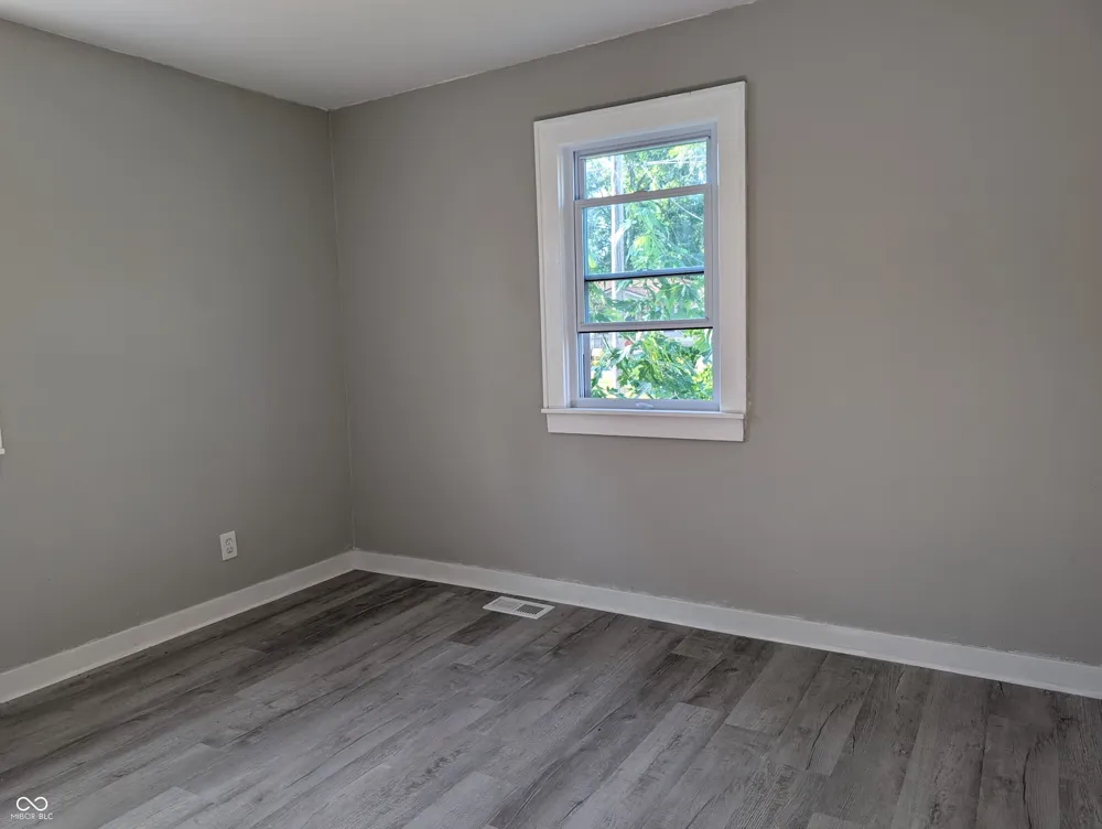 219 E Perry Street Versailles, IN 47042