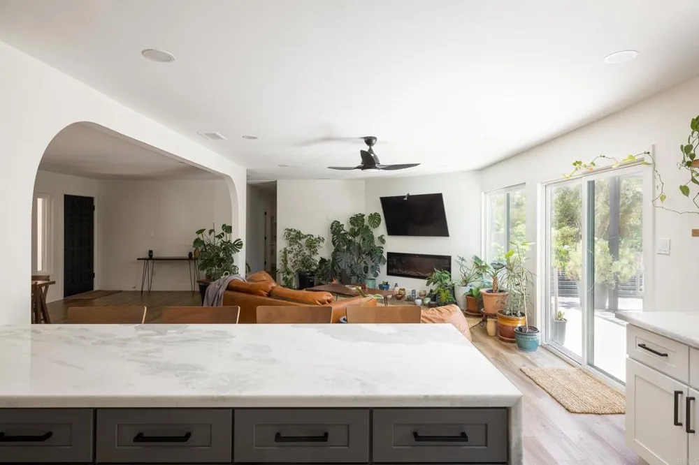 1889 Rockhoff Rd. Escondido, CA 92026
