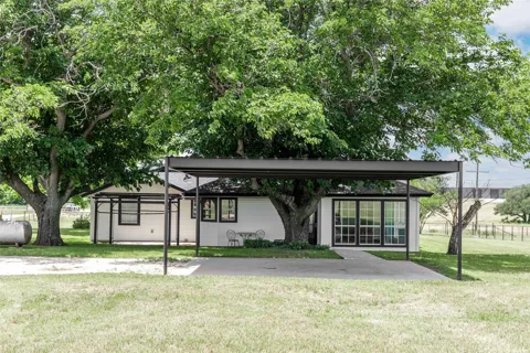 19050 County Road 487
