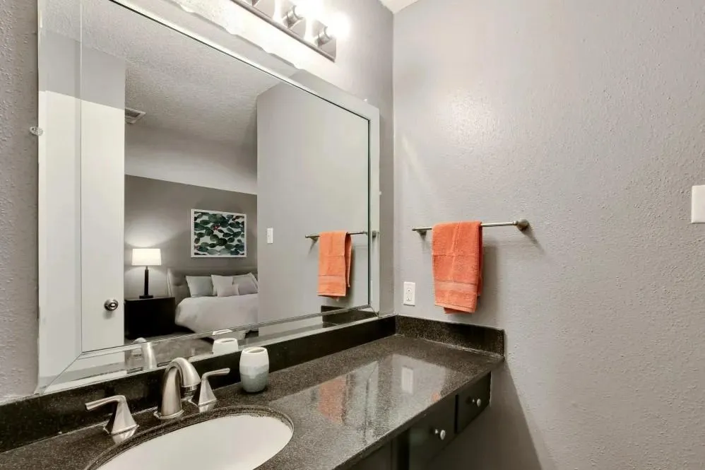 4401 Glenview Court #4512 North Richland Hills, TX 76180