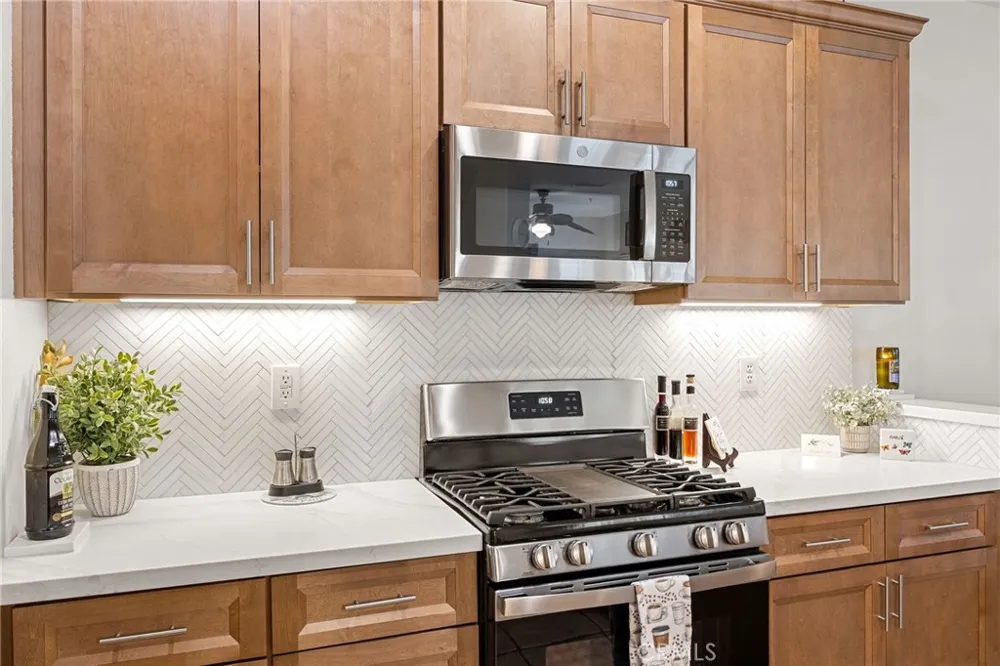33433 Emerson Way #B Temecula, CA 92592