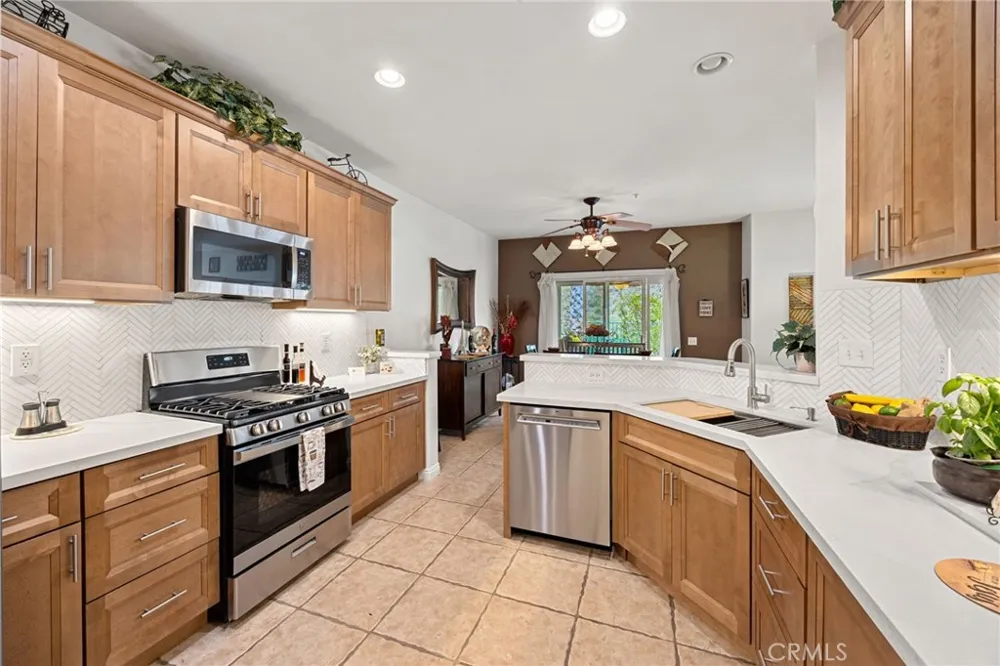 33433 Emerson Way #B Temecula, CA 92592