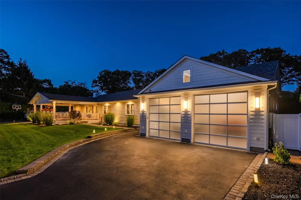 42 Revilo Avenue Shirley, NY 11967
