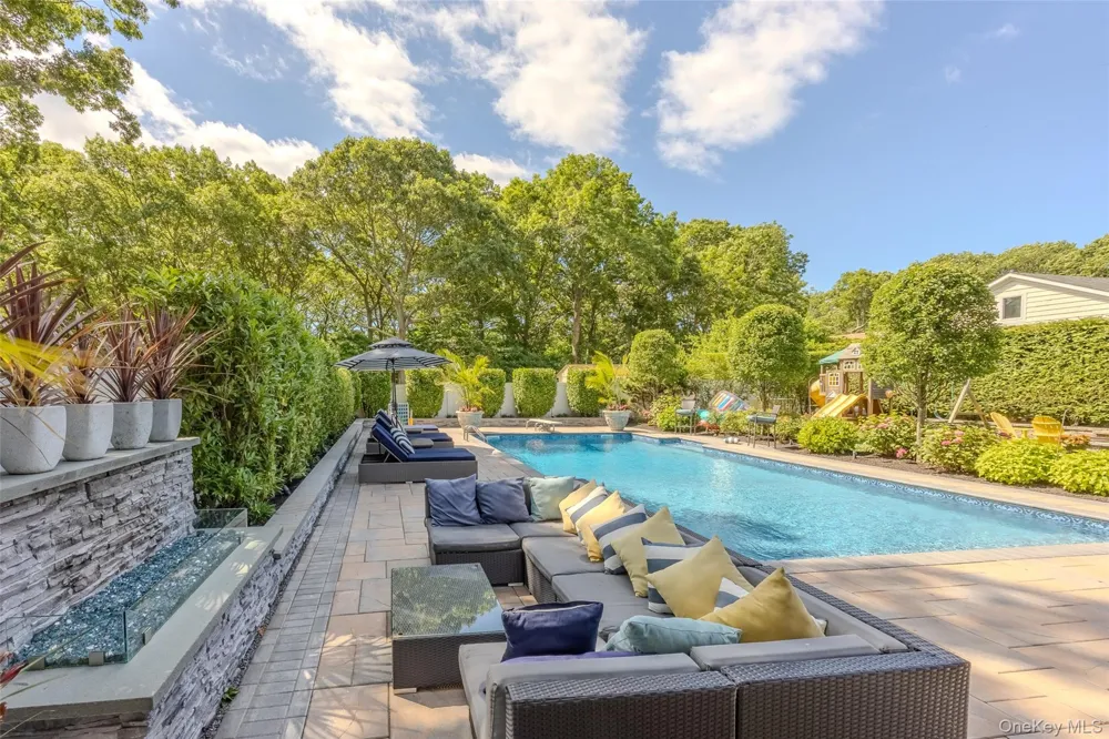 42 Revilo Avenue Shirley, NY 11967