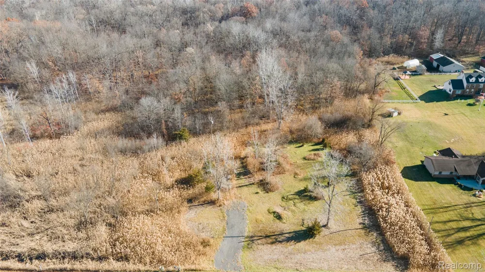 23901 Sumpter Road Belleville City, MI 48111