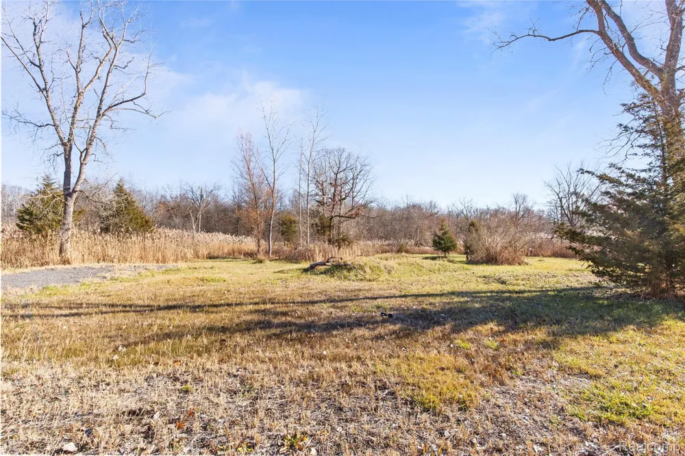 23901 Sumpter Road Belleville City, MI 48111